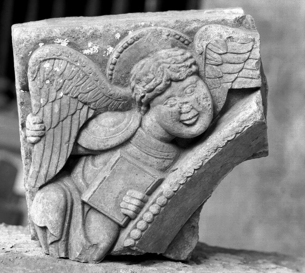 Ángel del símbolo de San Mateo, Portada norte de San Isidoro,