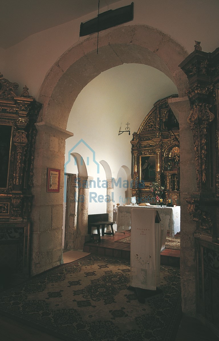 Interior de la cabecera