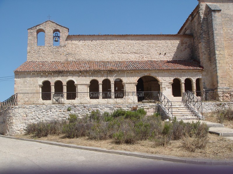 Exterior de la iglesia