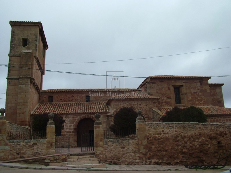 Vista exterior de la iglesia