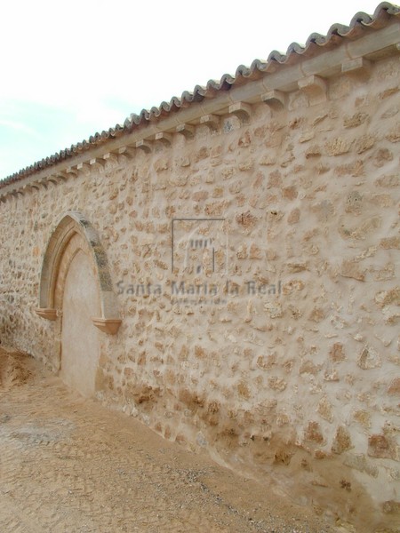 Detalle del muro norte de la iglesia
