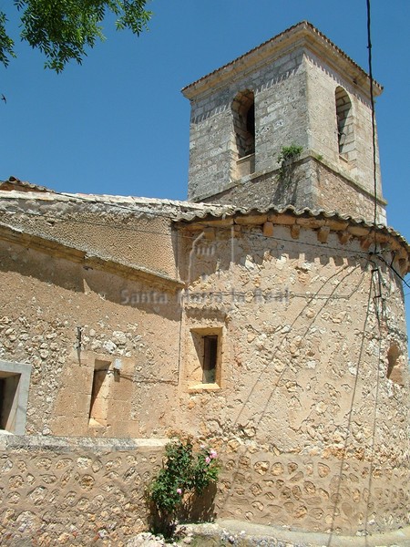 Ábside y torre