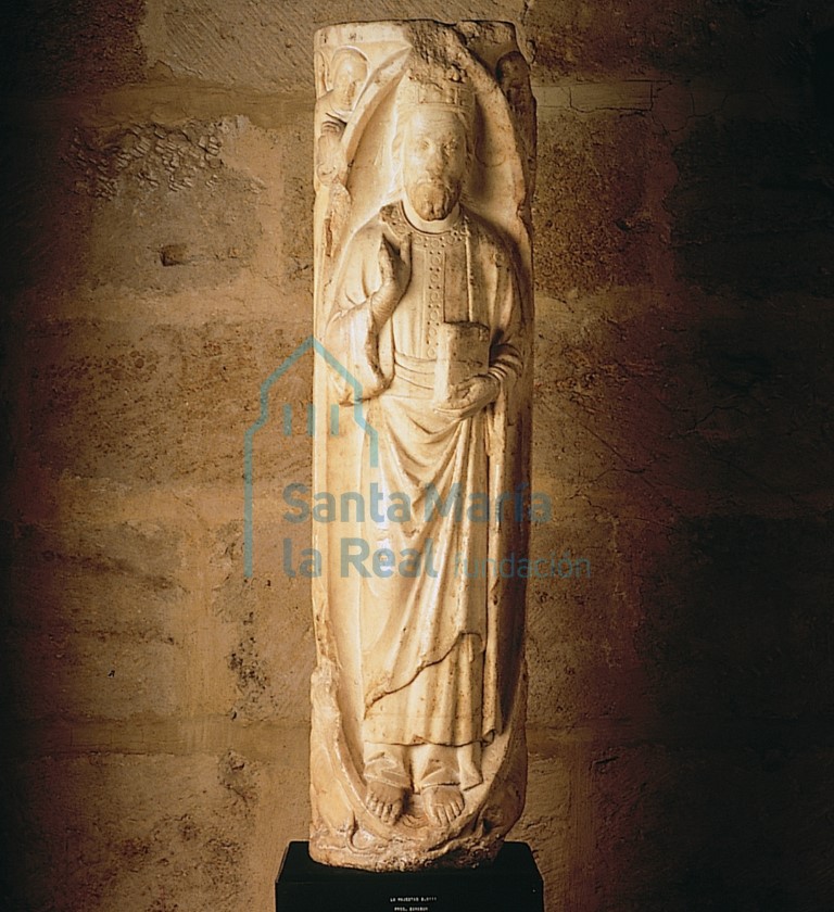 Estatua-columna de Pantocrátor. Procedente de Sahagún