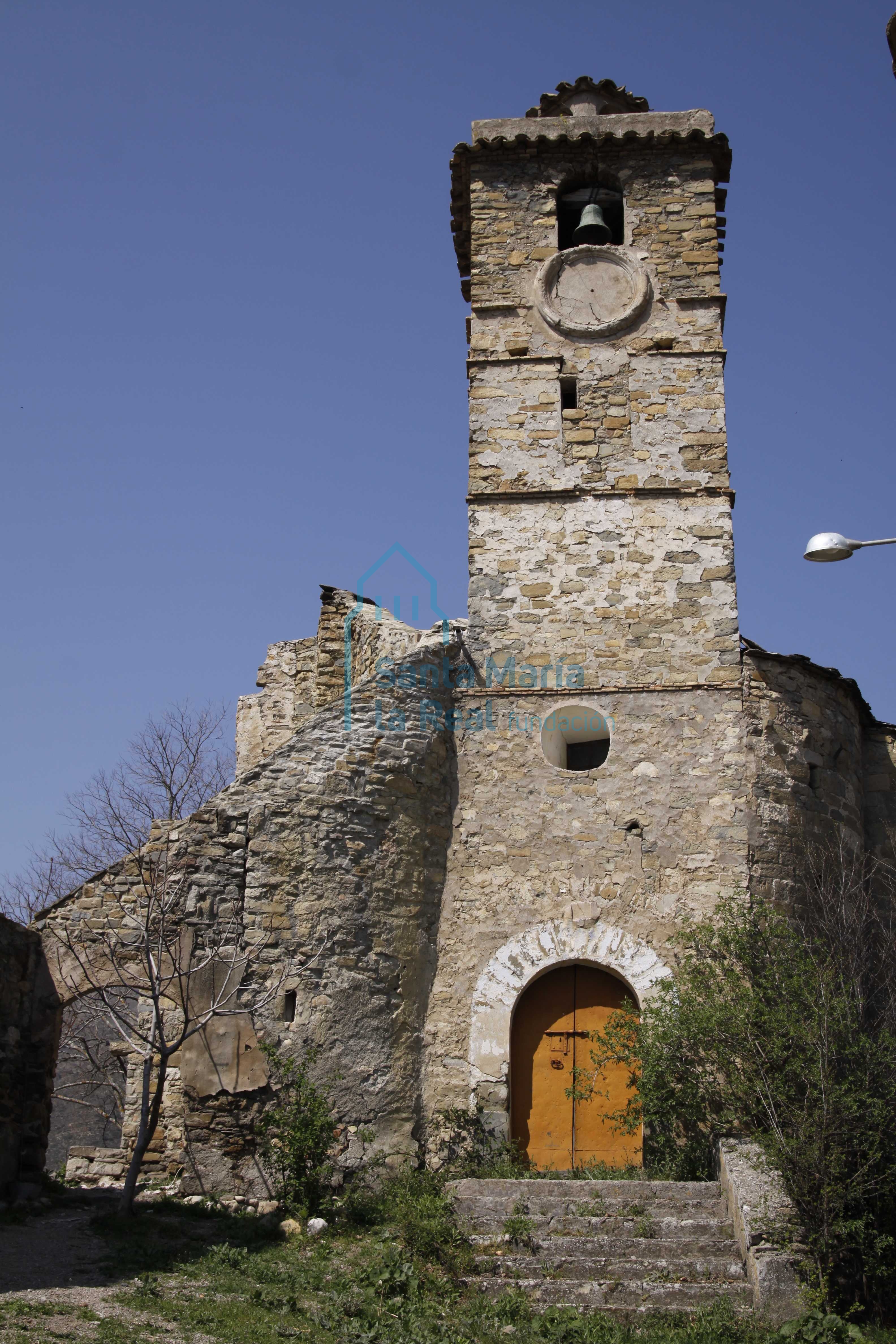 Torre-campanario