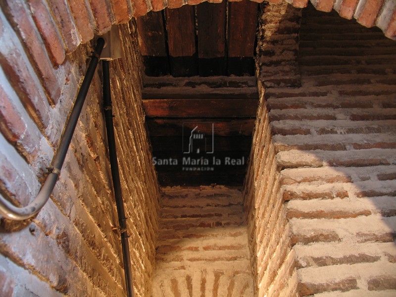 Interior de la escalera