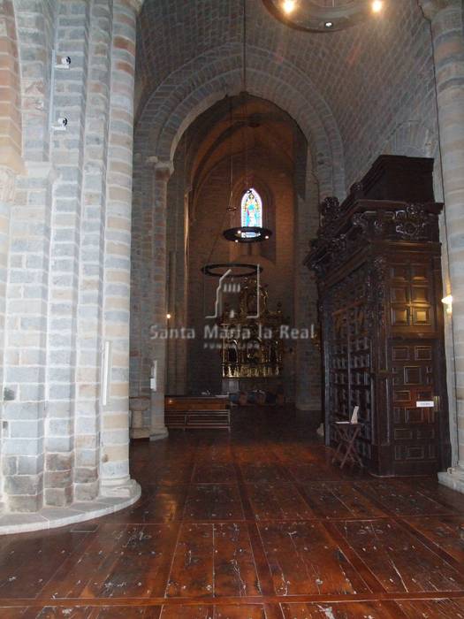 Detalle interior de la nave sur desde el oeste