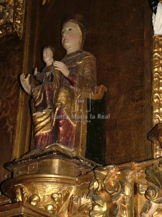 Vista lateral del frontal izquierdo de la imagen de Nuestra Señora del Sagrario