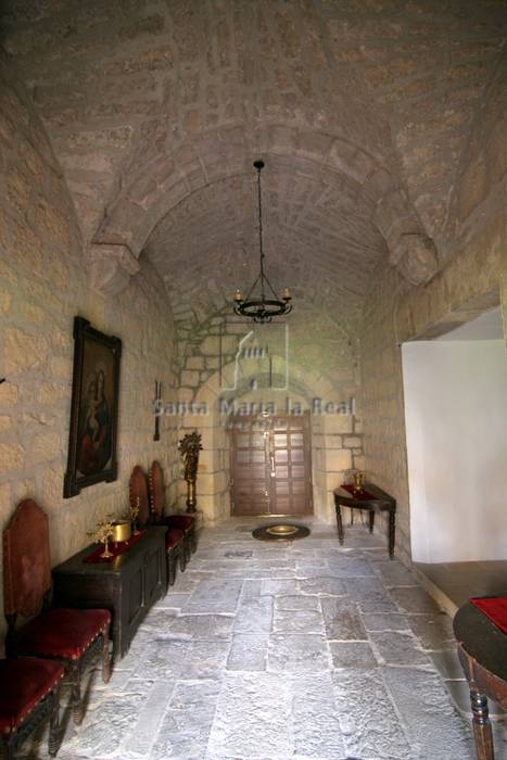 Pasaje del pabellon de los monjes