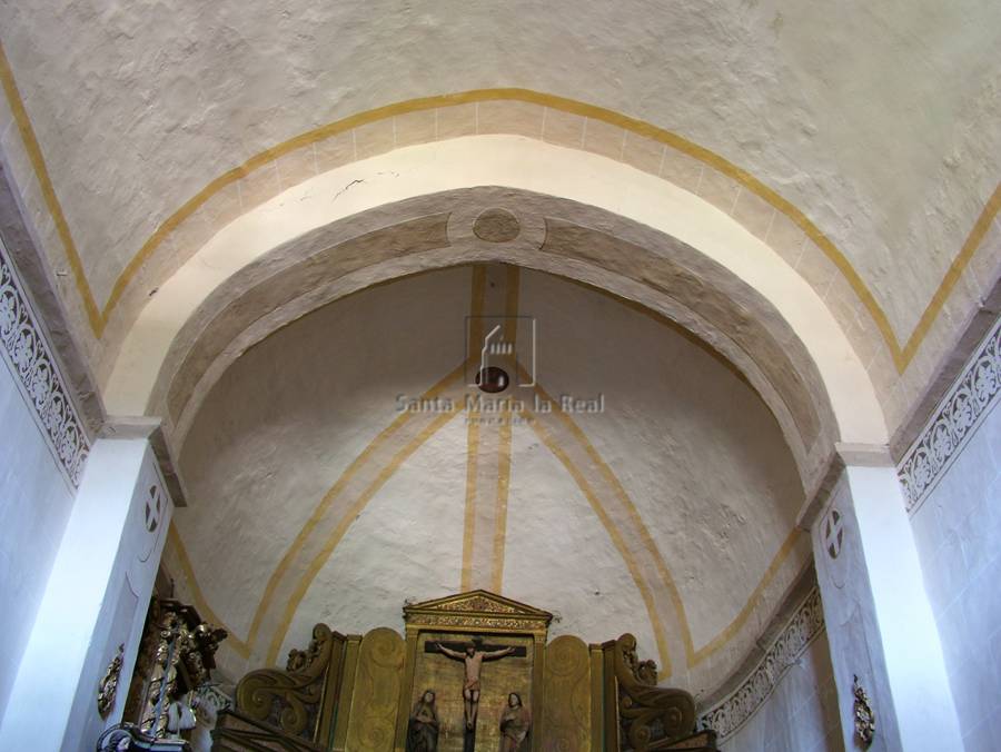 Detalle de la bóveda de la nave y presbiterio