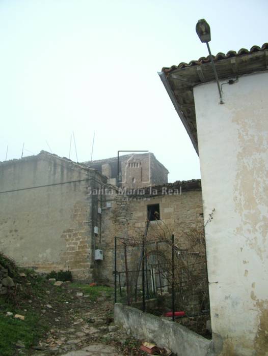 Exterior de la torre (frentes oriental y septentrional)