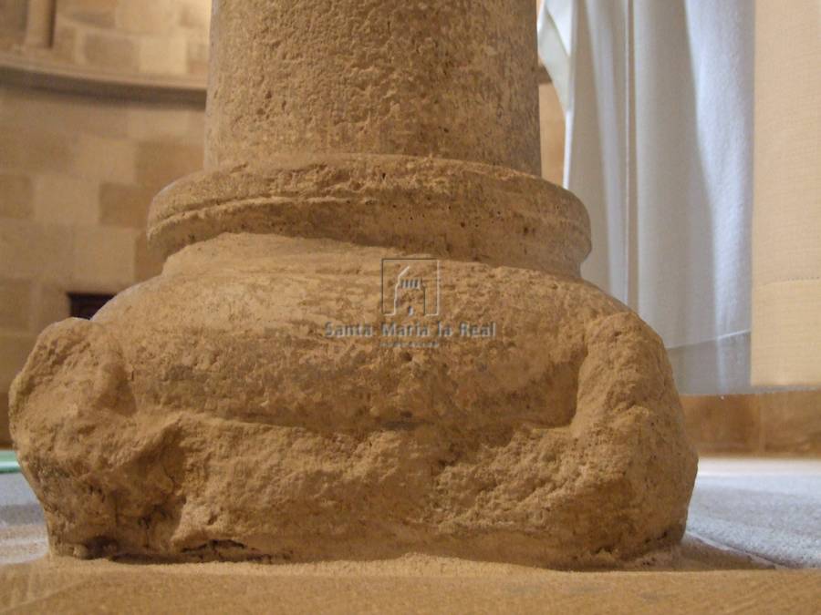 Detalle de la mesa del altar