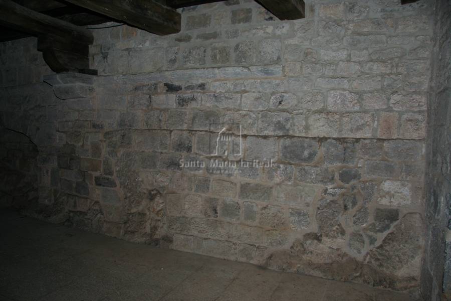 Detalle del muro en el interior del pasadizo meridional