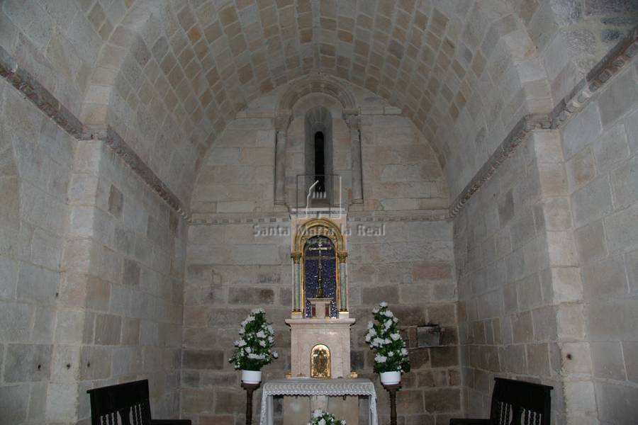Vista interior de la nave de la capilla interior