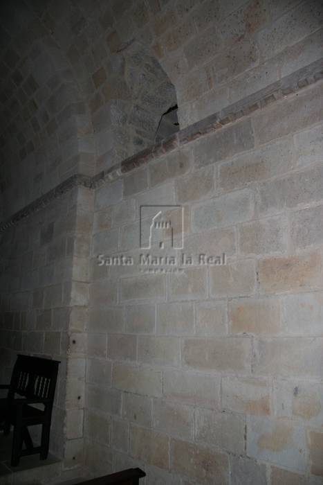 Detalle del muro norte de la capilla interior
