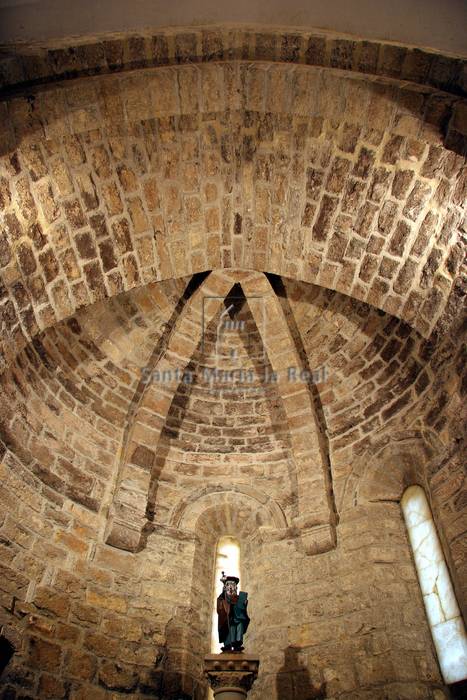 Detalle interior de la bóveda del ábside