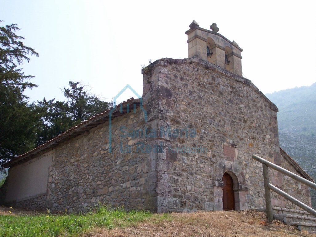 Exterior de la fachada occidental