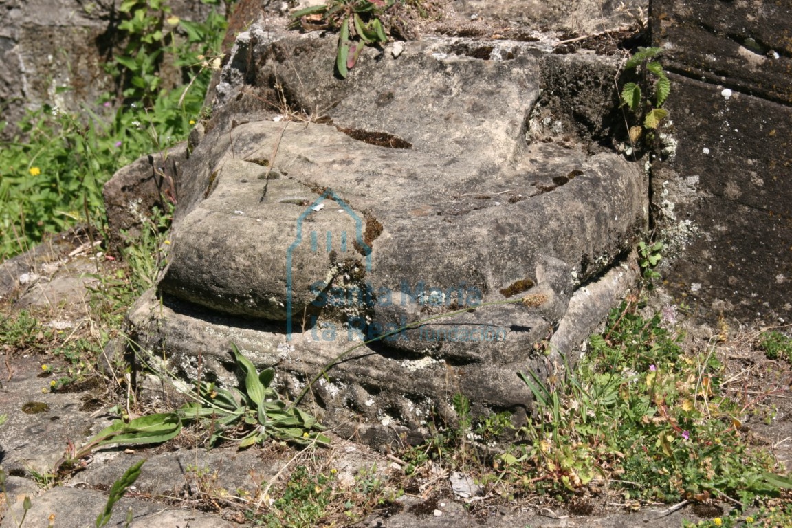 Detalle de la basa del arco triunfal