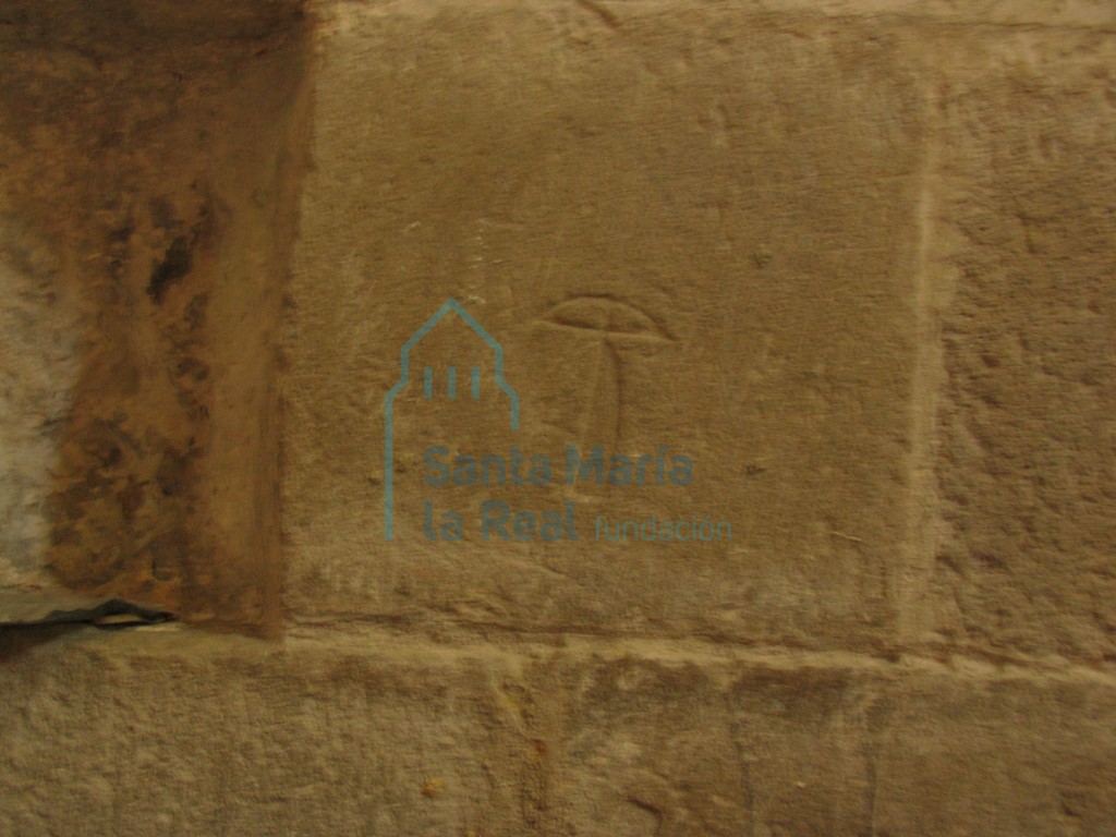 Detalle del interior de las naves. Marca de cantero