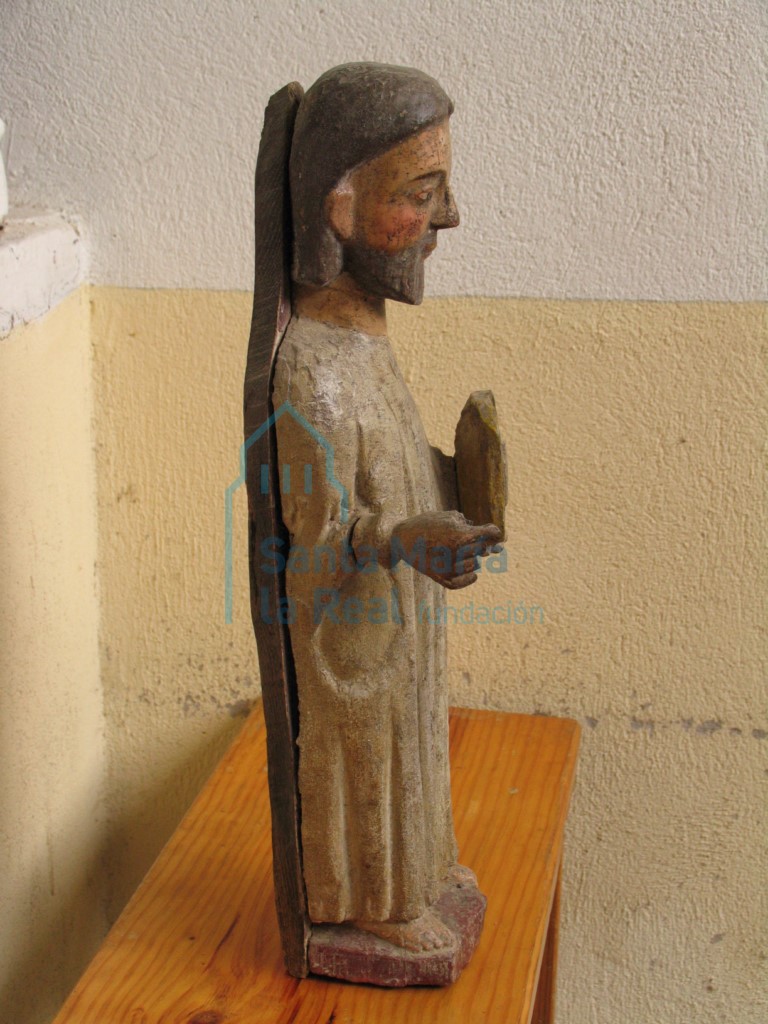 Talla de la figura de San Juan, vista lateral (siglo XIII)