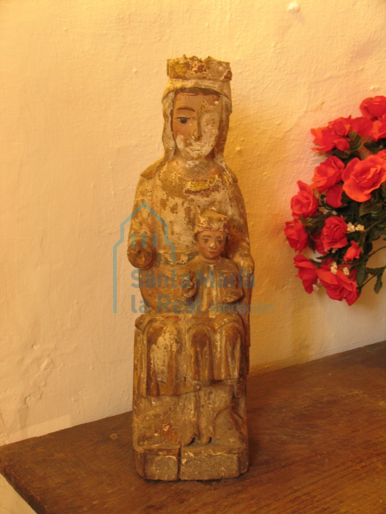 Talla de Virgen con el Niño