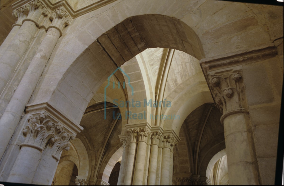 Arco del interior de la Iglesia del Monasterio