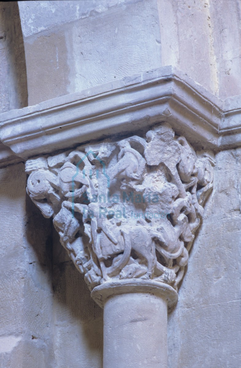 Capitel figurativo del interior de la Iglesia del Monasterio