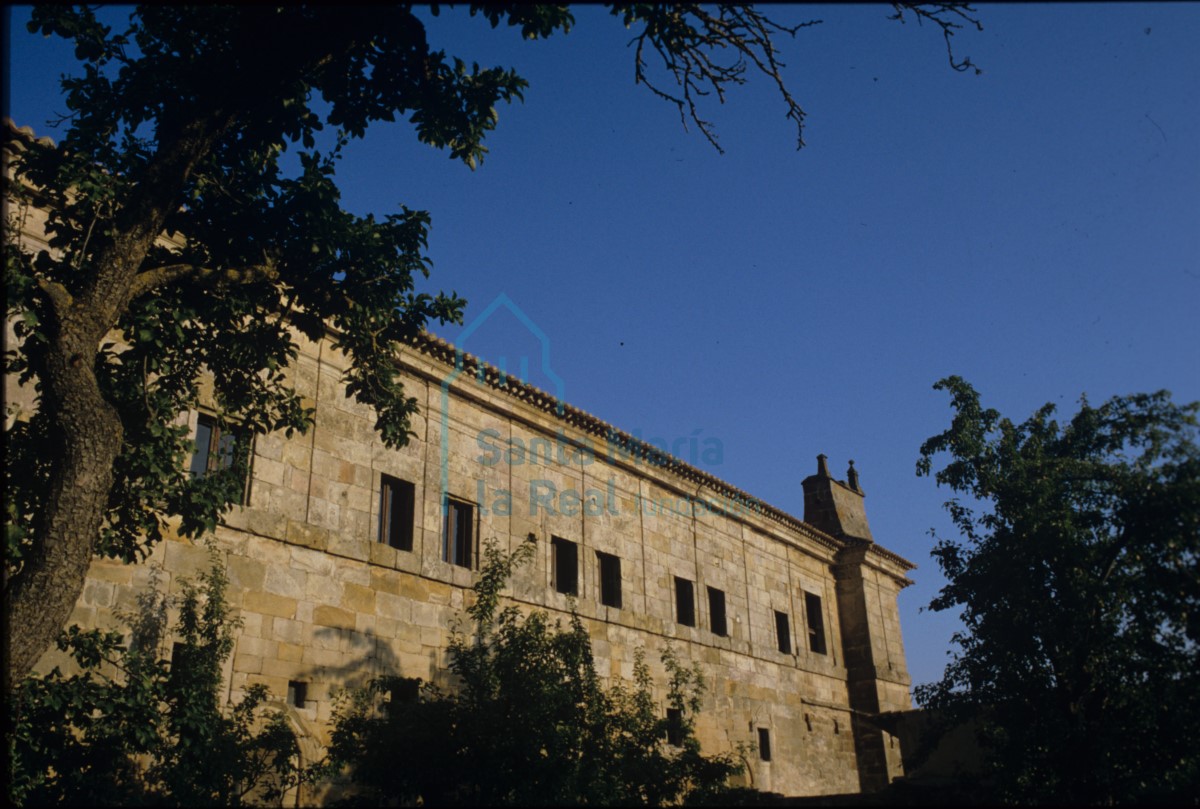 Monasterio de Santa Maria la Real. Exteriores.