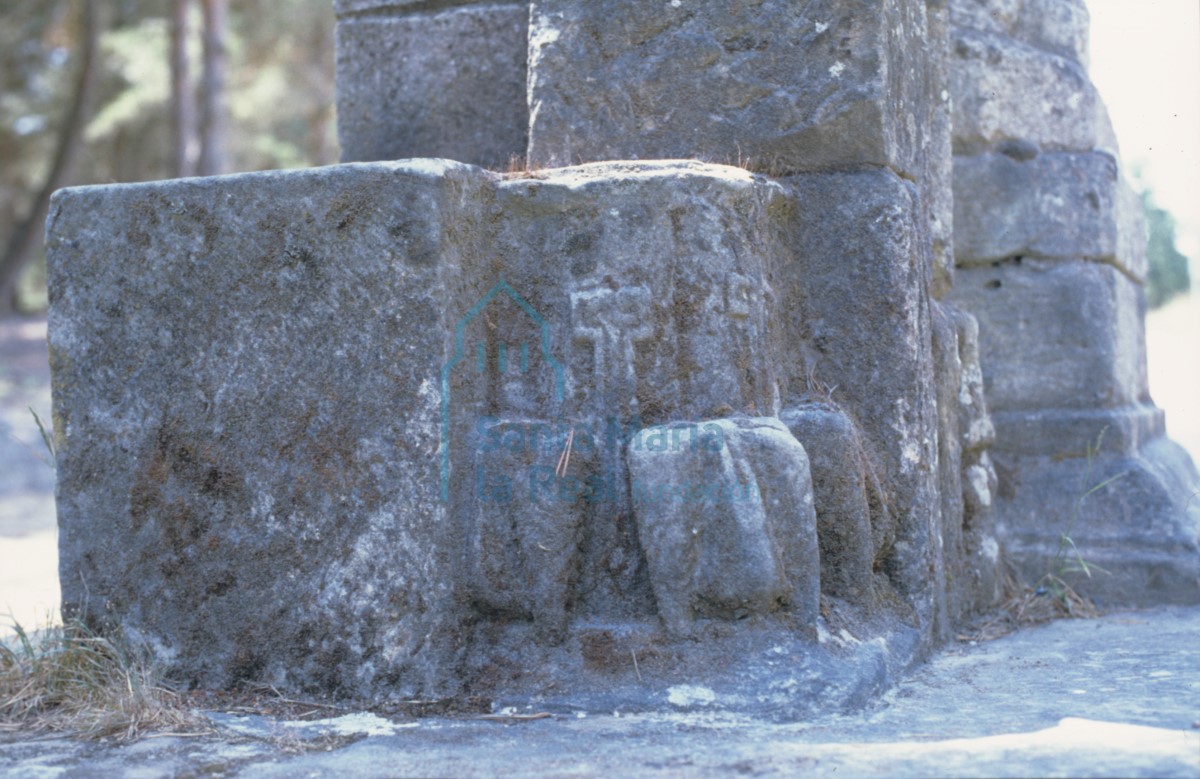 Vista general de las ruinas de la Ermita de la Virgen del Llano