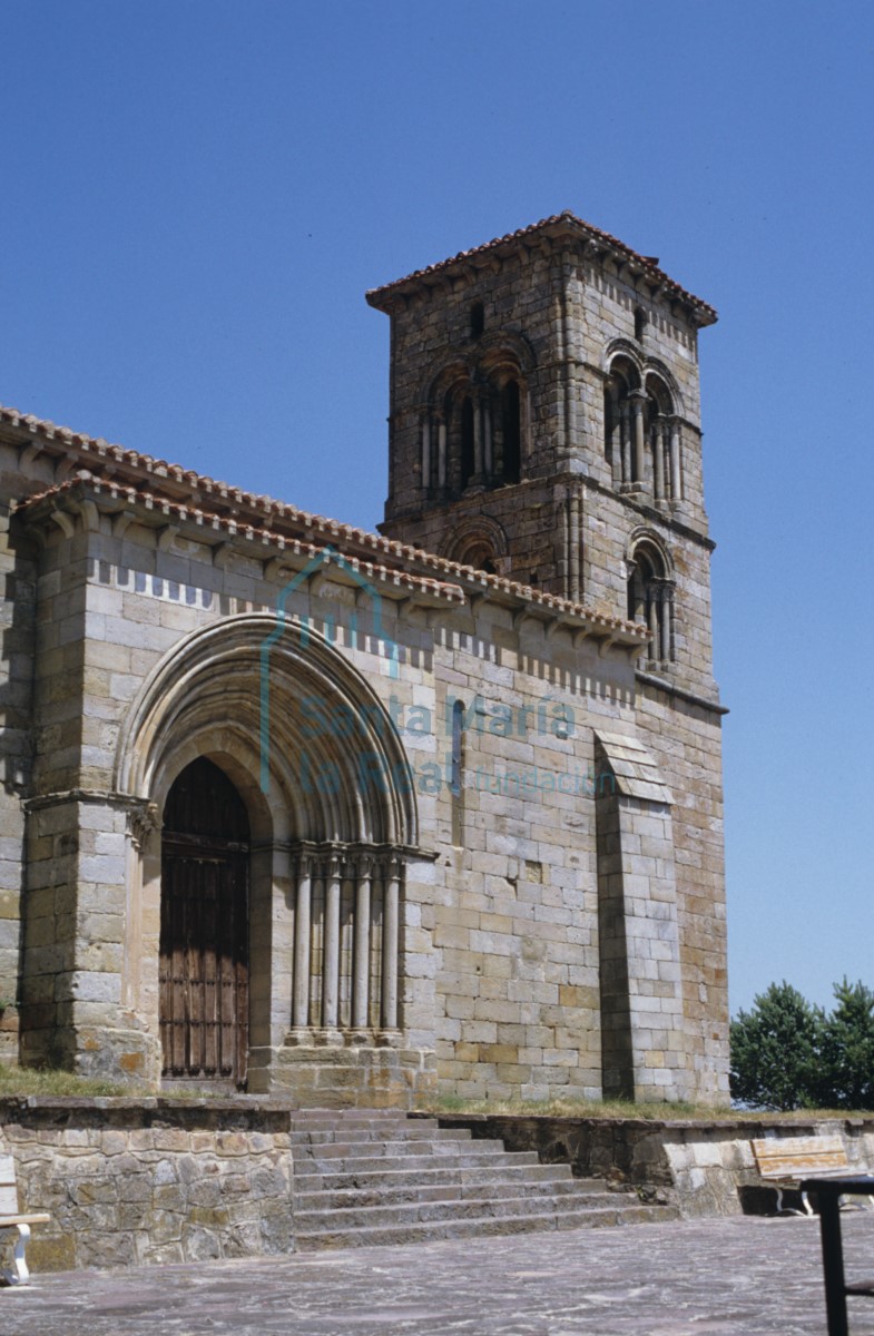 Ermita de Santa Cecilia. Fachada principal.