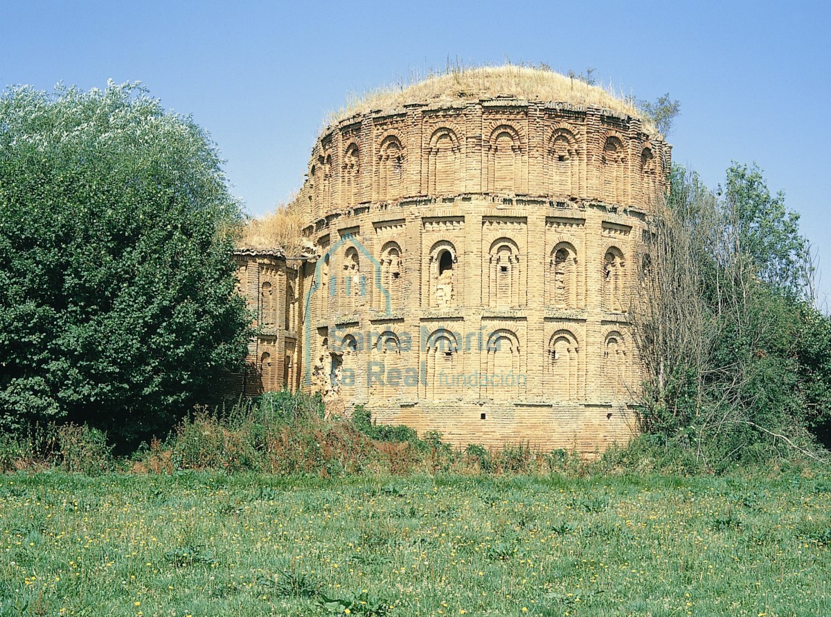 Exterior de la cabecera