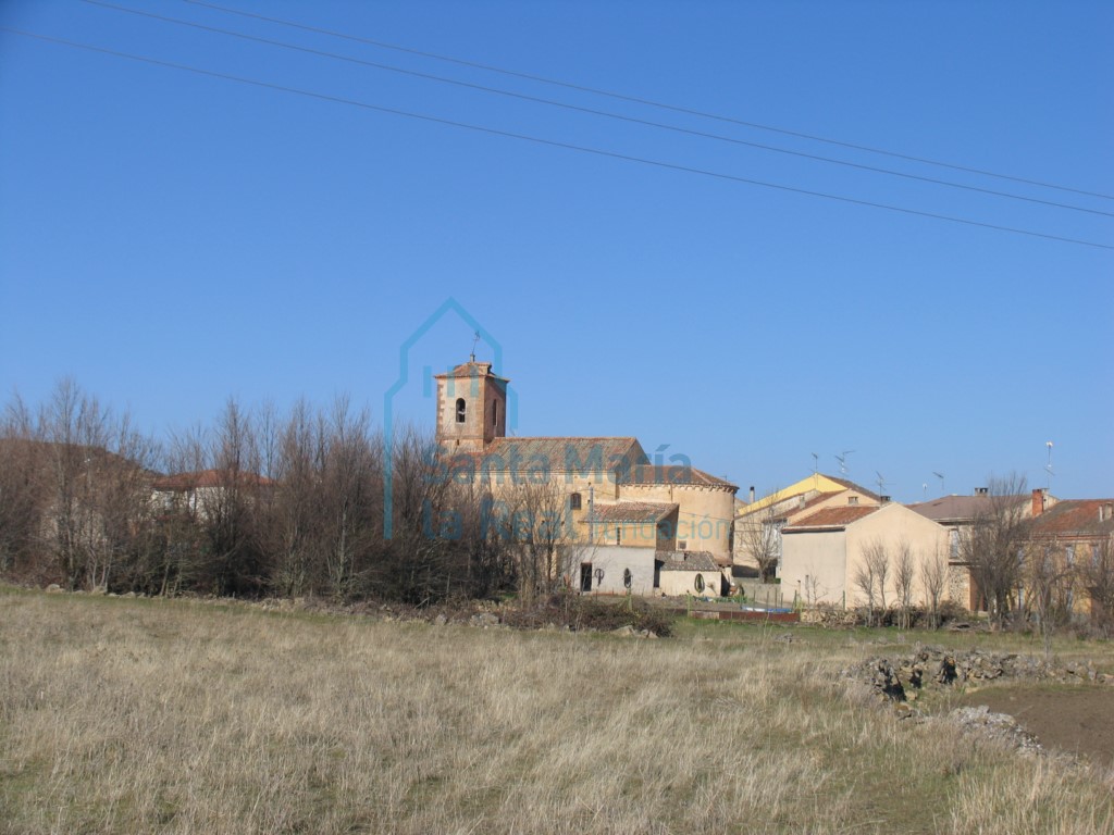 La iglesia vista desde el sureste