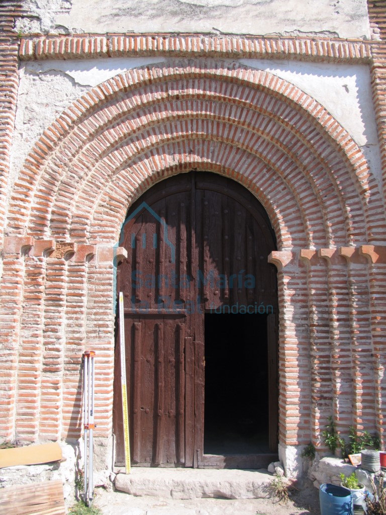 Vista de la portada meridional