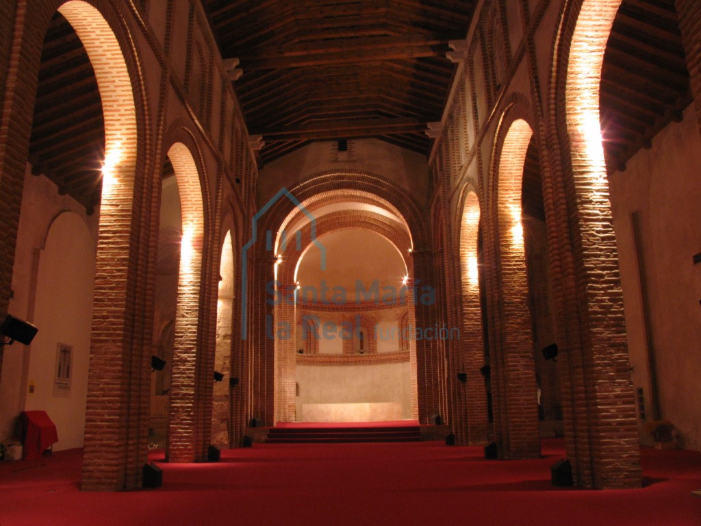 Vista interior de la iglesia