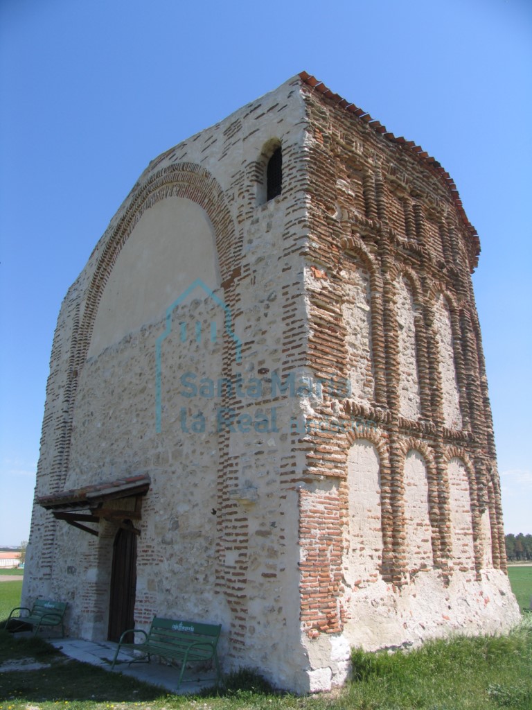 Ábside desde el suroeste