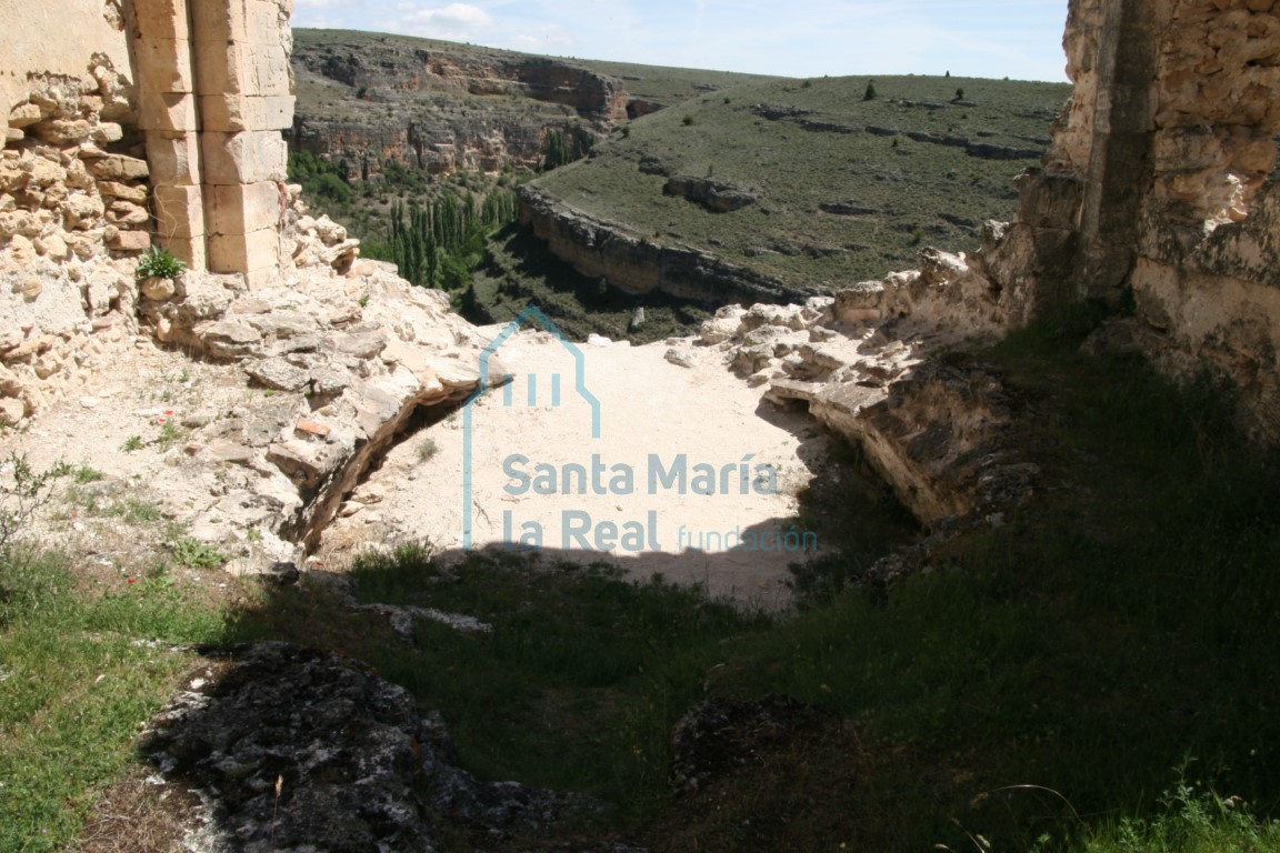 Vista de los restos de la cripta