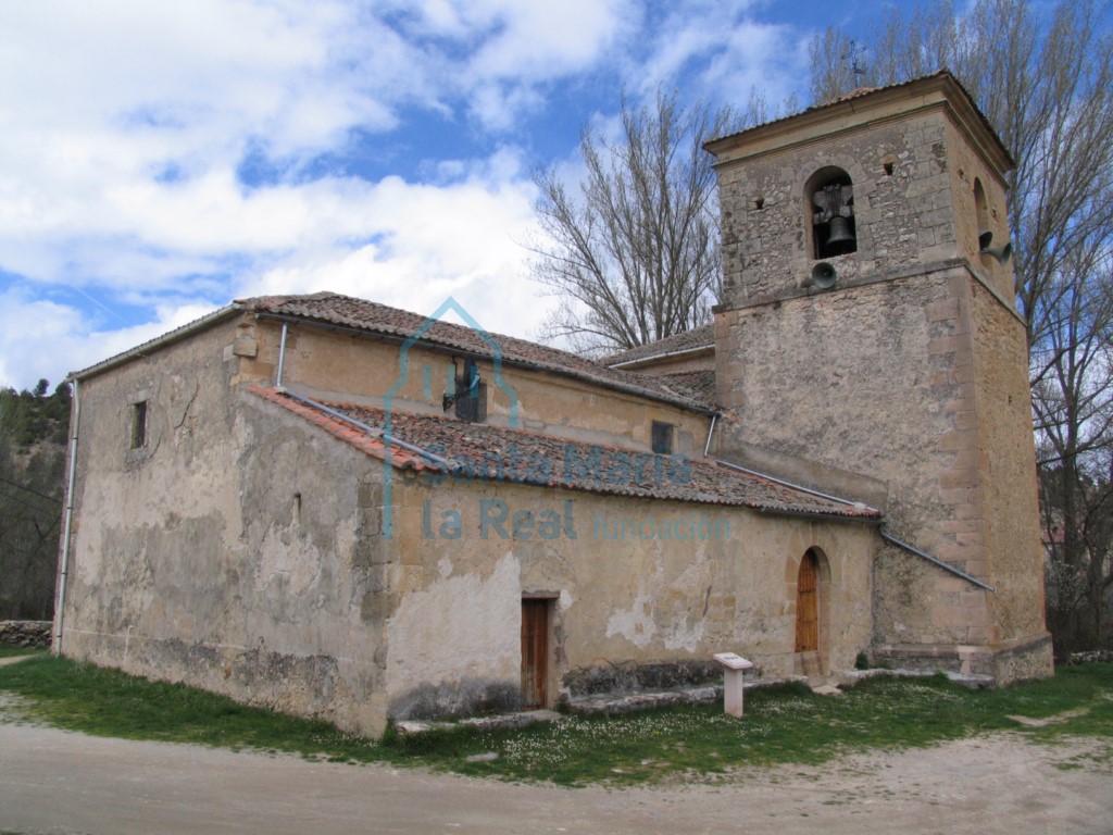 Vista exterior de la iglesia desde el sureste