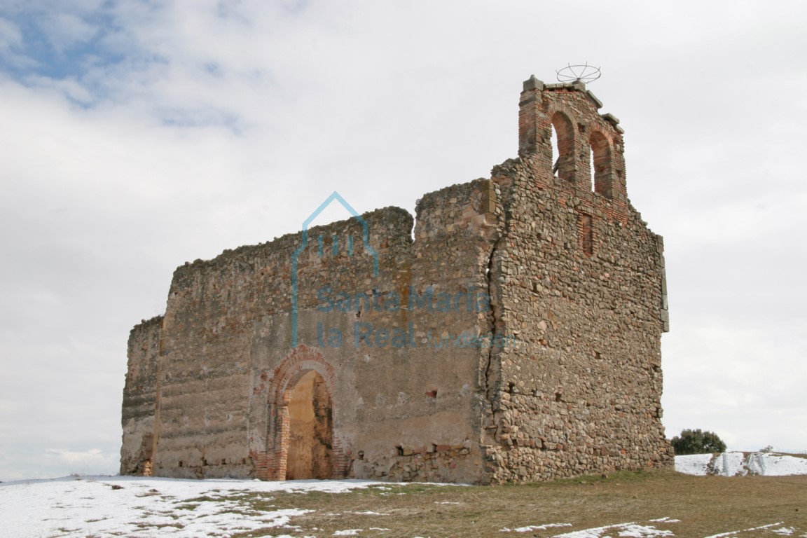 La iglesia desde el noroeste