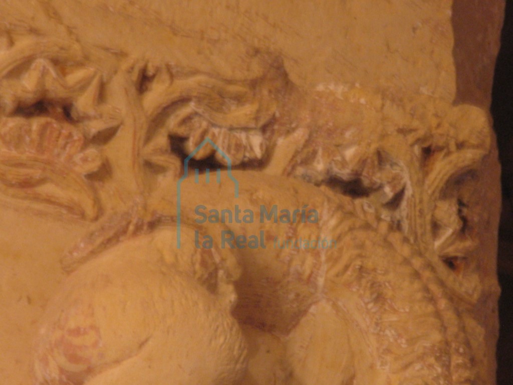 Detalle de un león en el arco triunfal, del lado izquierdo