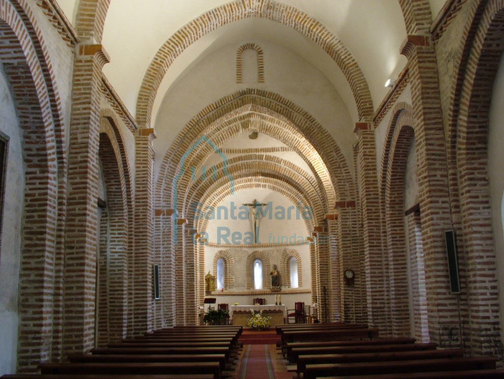 Interior de la nave