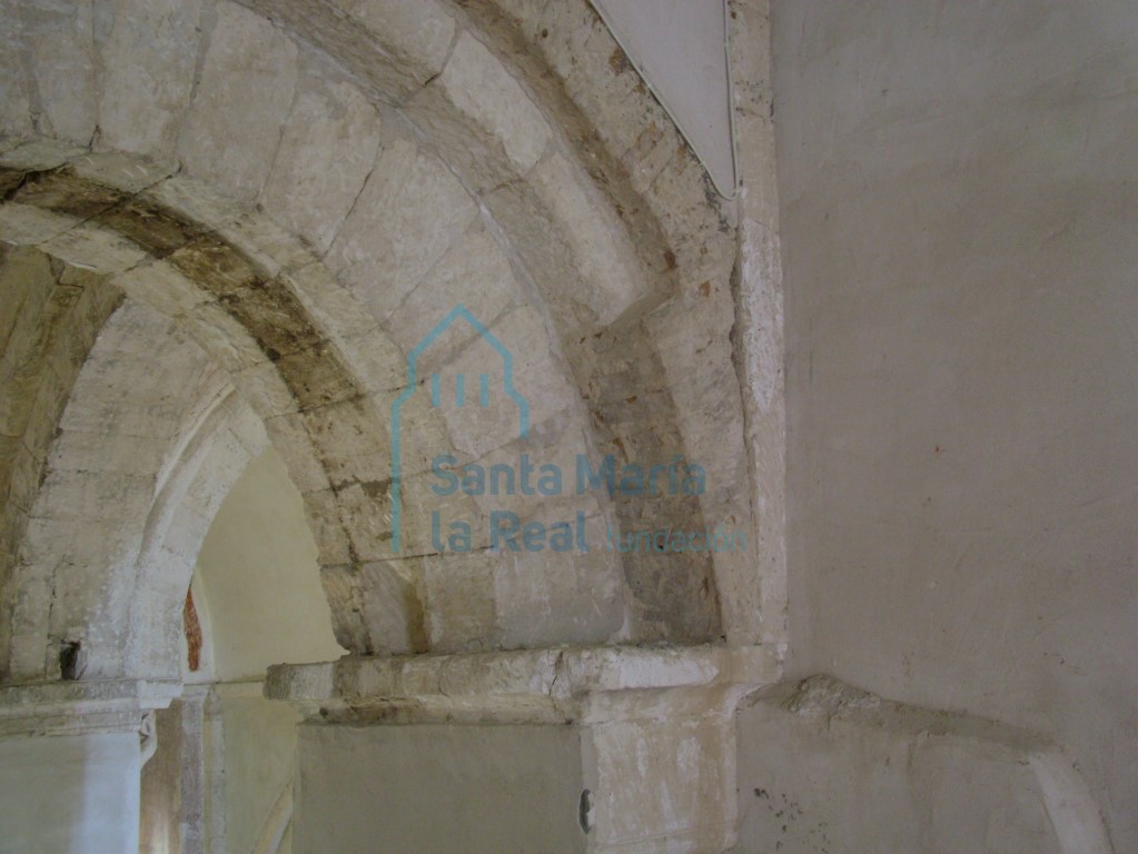 Detalle del arco del cuerpo superior de la nave septentrional