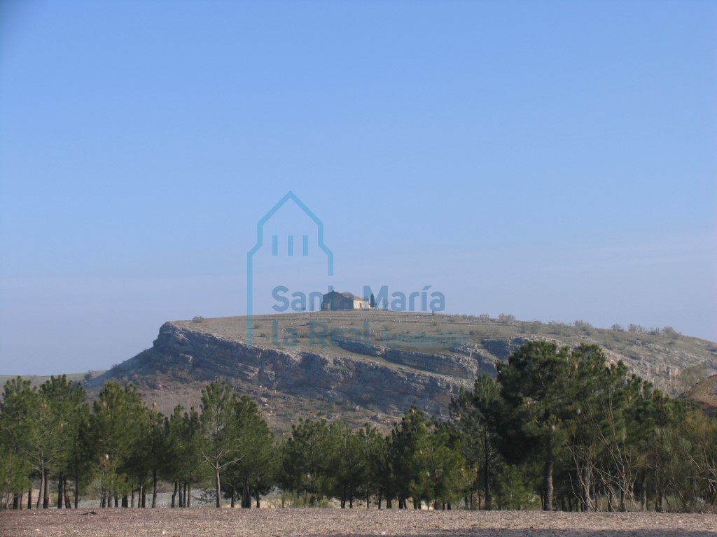 Panorámica del cerro del Tormejón con la ermita