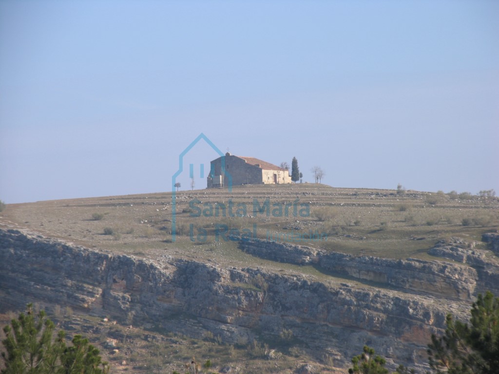 Panorámica del cerro del Tormejón con la ermita