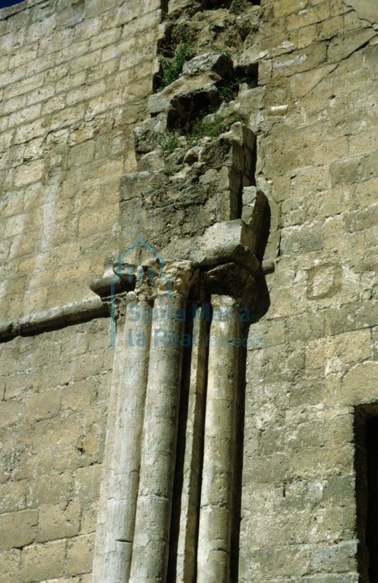 Columnas del interior de la nave