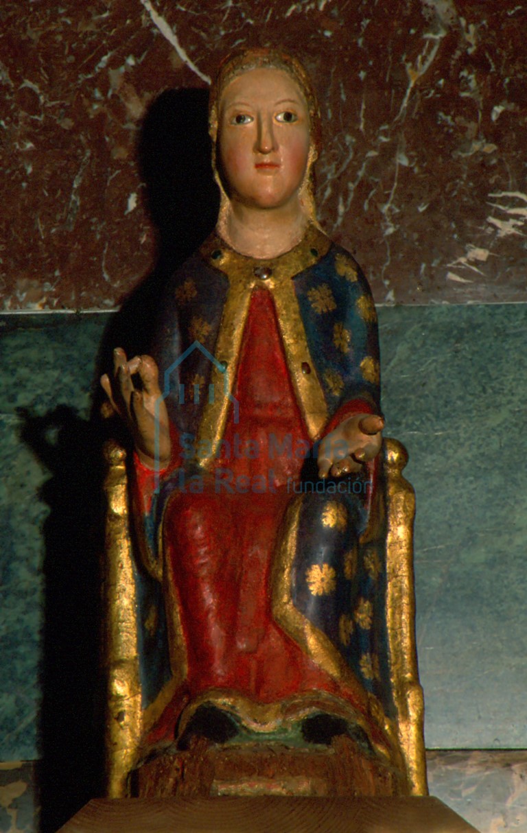 Virgen sedende, en Majestad, despojada del Niño