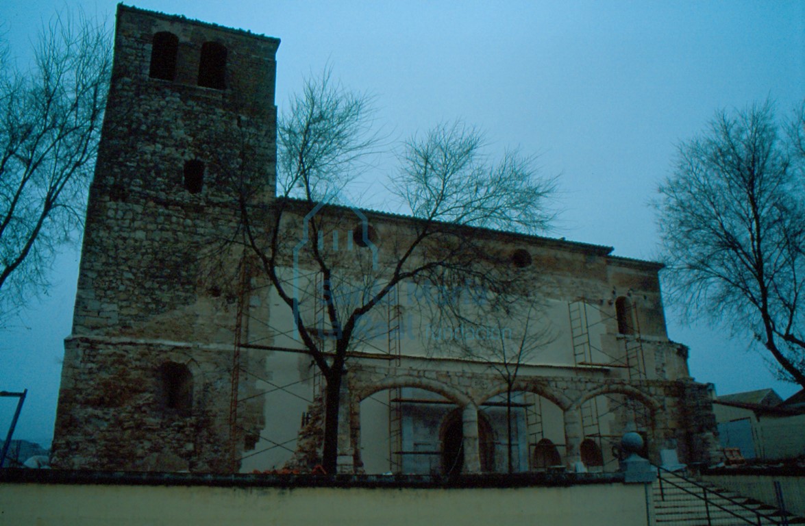 Vista general desde el sur, durante la restauración