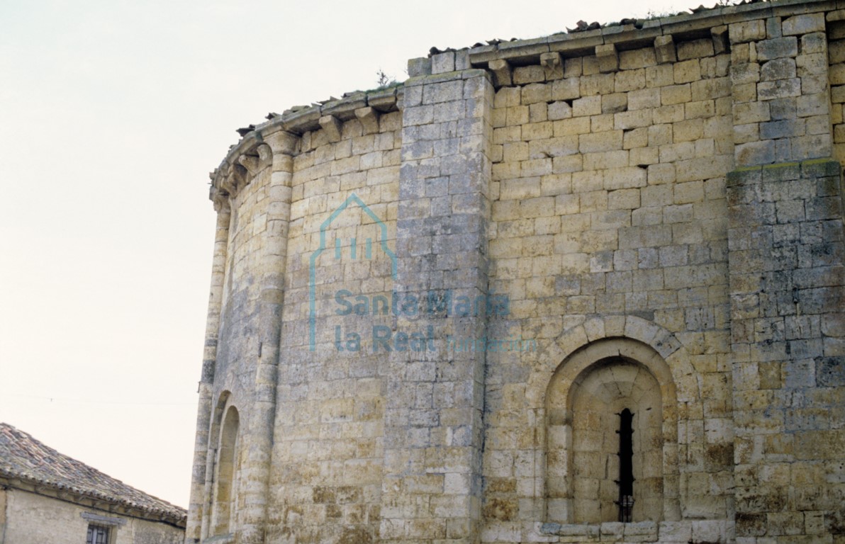 Vista del exterior del ábside