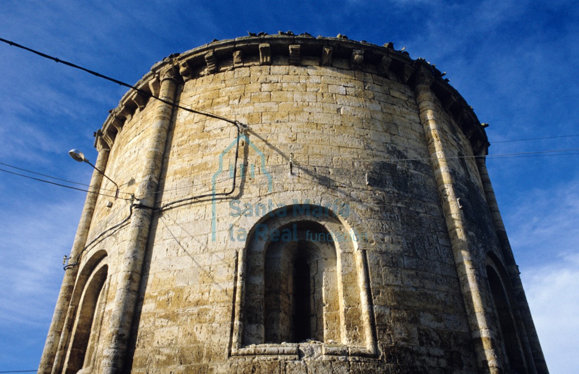 Vista del exterior del ábside