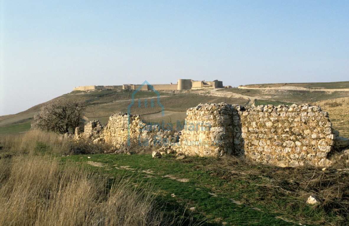 Panorámica del recinto amurallado de Urueña desde la iglesia de Nuestra Señora de la Anunciada