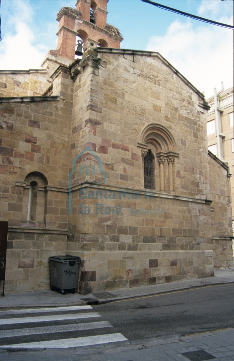 Exterior de la cabecera