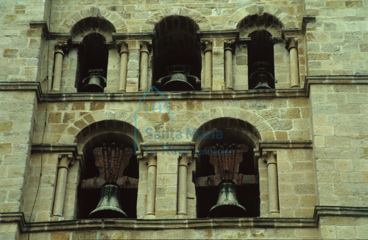 Detalle del exterior de la torre